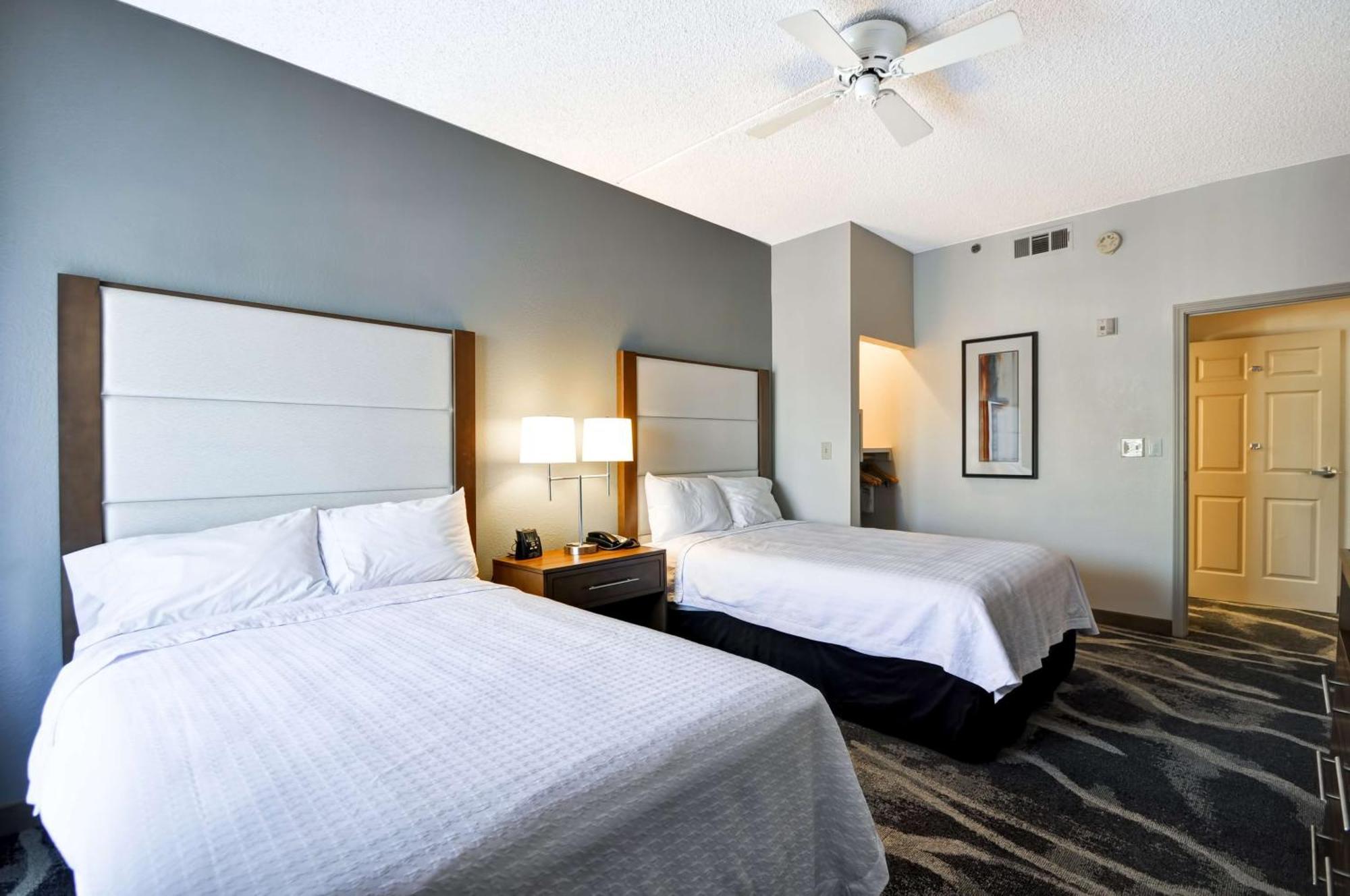 Homewood Suites By Hilton Phoenix-Biltmore Bagian luar foto